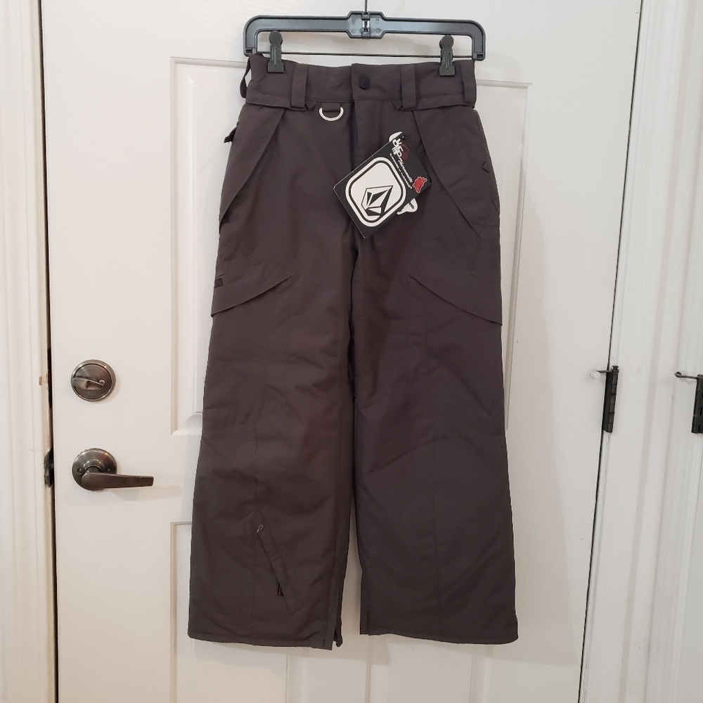 Volcom size Medium NWT Snow Pants